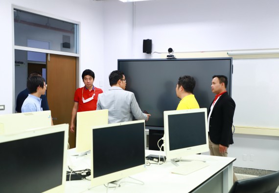 ภาพกิจกรรม  คณะวิทยาศาสตร์และเทคโนโลยี เป็นเจ้าภาพจัดกิจกรรมประชุมทีมนักวิจัย ภายใต้โครงการพัฒนาศักยภาพเยาวชนด้านและการเขียนโค้ดเพื่อมุ่งสู่การเป็นนวัตกรด้านปัญญาประดิษฐ์