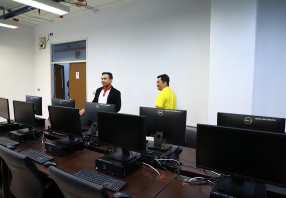 ภาพกิจกรรม  คณะวิทยาศาสตร์และเทคโนโลยี เป็นเจ้าภาพจัดกิจกรรมประชุมทีมนักวิจัย ภายใต้โครงการพัฒนาศักยภาพเยาวชนด้านและการเขียนโค้ดเพื่อมุ่งสู่การเป็นนวัตกรด้านปัญญาประดิษฐ์