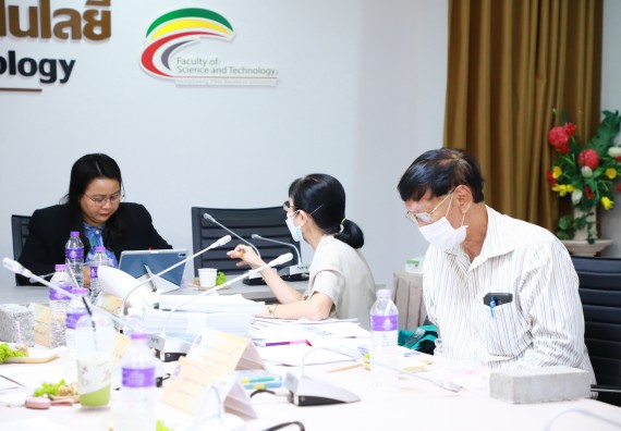 ภาพกิจกรรม  มหาวิทยาลัยราชภัฏกำแพงเพชร ตรวจสอบการดำเนินงานโครงการพัฒนาคุณภาพชีวิตและยกระดับรายได้ให้กับชุมชนฐานราก ประจำปีงบประมาณ 2565