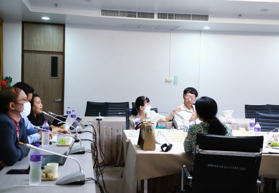 ภาพกิจกรรม  มหาวิทยาลัยราชภัฏกำแพงเพชร ตรวจสอบการดำเนินงานโครงการพัฒนาคุณภาพชีวิตและยกระดับรายได้ให้กับชุมชนฐานราก ประจำปีงบประมาณ 2565