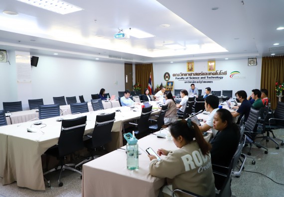 ภาพกิจกรรม  คณะวิทยาศาสตร์และเทคโนโลยี จัดกิจกรรมการปฐมนิเทศน์พนักงานมหาวิทยาลัยใหม่