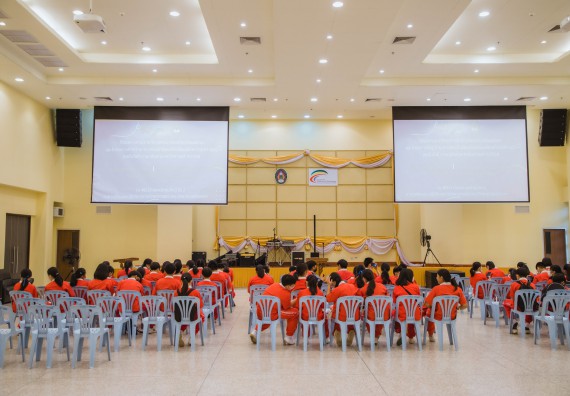 ภาพกิจกรรม   คณะวิทยาศาสตร์และเทคโนโลยี มหาวิทยาลัยราชภัฏกำแพงเพชร ร่วมกับโรงเรียนกำแพงเพชรพิทยาคม จัดโครงการค่ายวิทยาศาสตร์นักเรียนห้องเรียนพิเศษ