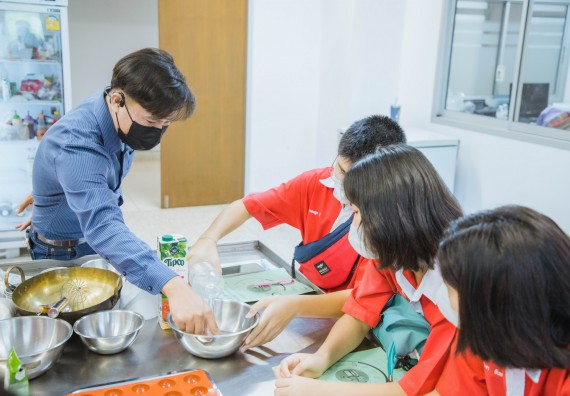 ภาพกิจกรรม   คณะวิทยาศาสตร์และเทคโนโลยี มหาวิทยาลัยราชภัฏกำแพงเพชร ร่วมกับโรงเรียนกำแพงเพชรพิทยาคม จัดโครงการค่ายวิทยาศาสตร์นักเรียนห้องเรียนพิเศษ