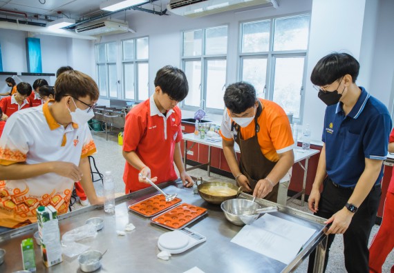 ภาพกิจกรรม   คณะวิทยาศาสตร์และเทคโนโลยี มหาวิทยาลัยราชภัฏกำแพงเพชร ร่วมกับโรงเรียนกำแพงเพชรพิทยาคม จัดโครงการค่ายวิทยาศาสตร์นักเรียนห้องเรียนพิเศษ