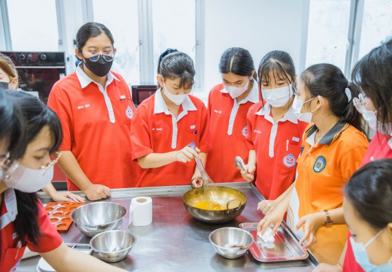 ภาพกิจกรรม   คณะวิทยาศาสตร์และเทคโนโลยี มหาวิทยาลัยราชภัฏกำแพงเพชร ร่วมกับโรงเรียนกำแพงเพชรพิทยาคม จัดโครงการค่ายวิทยาศาสตร์นักเรียนห้องเรียนพิเศษ