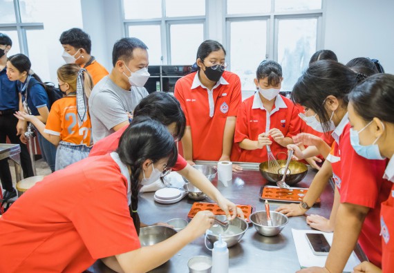 ภาพกิจกรรม   คณะวิทยาศาสตร์และเทคโนโลยี มหาวิทยาลัยราชภัฏกำแพงเพชร ร่วมกับโรงเรียนกำแพงเพชรพิทยาคม จัดโครงการค่ายวิทยาศาสตร์นักเรียนห้องเรียนพิเศษ