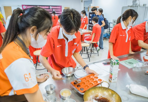 ภาพกิจกรรม   คณะวิทยาศาสตร์และเทคโนโลยี มหาวิทยาลัยราชภัฏกำแพงเพชร ร่วมกับโรงเรียนกำแพงเพชรพิทยาคม จัดโครงการค่ายวิทยาศาสตร์นักเรียนห้องเรียนพิเศษ