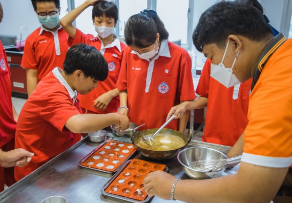 ภาพกิจกรรม   คณะวิทยาศาสตร์และเทคโนโลยี มหาวิทยาลัยราชภัฏกำแพงเพชร ร่วมกับโรงเรียนกำแพงเพชรพิทยาคม จัดโครงการค่ายวิทยาศาสตร์นักเรียนห้องเรียนพิเศษ