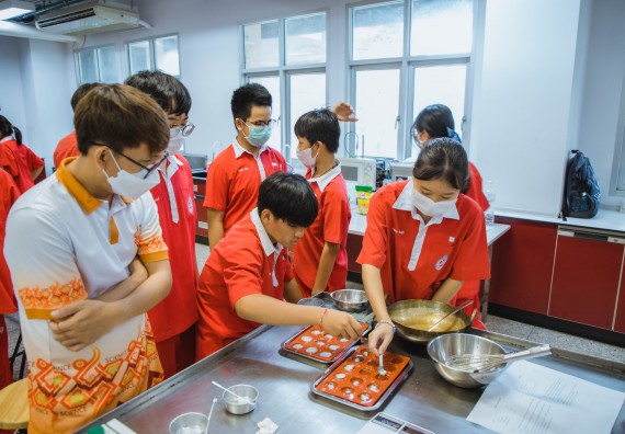 ภาพกิจกรรม   คณะวิทยาศาสตร์และเทคโนโลยี มหาวิทยาลัยราชภัฏกำแพงเพชร ร่วมกับโรงเรียนกำแพงเพชรพิทยาคม จัดโครงการค่ายวิทยาศาสตร์นักเรียนห้องเรียนพิเศษ