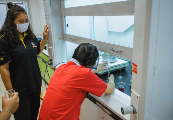 ภาพกิจกรรม   คณะวิทยาศาสตร์และเทคโนโลยี มหาวิทยาลัยราชภัฏกำแพงเพชร ร่วมกับโรงเรียนกำแพงเพชรพิทยาคม จัดโครงการค่ายวิทยาศาสตร์นักเรียนห้องเรียนพิเศษ