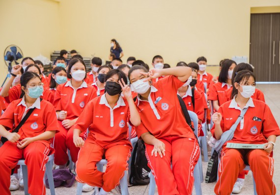 ภาพกิจกรรม   คณะวิทยาศาสตร์และเทคโนโลยี มหาวิทยาลัยราชภัฏกำแพงเพชร ร่วมกับโรงเรียนกำแพงเพชรพิทยาคม จัดโครงการค่ายวิทยาศาสตร์นักเรียนห้องเรียนพิเศษ