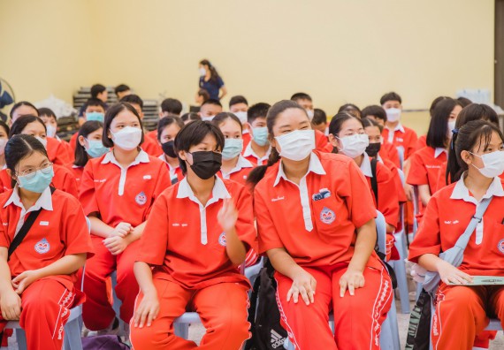 ภาพกิจกรรม   คณะวิทยาศาสตร์และเทคโนโลยี มหาวิทยาลัยราชภัฏกำแพงเพชร ร่วมกับโรงเรียนกำแพงเพชรพิทยาคม จัดโครงการค่ายวิทยาศาสตร์นักเรียนห้องเรียนพิเศษ