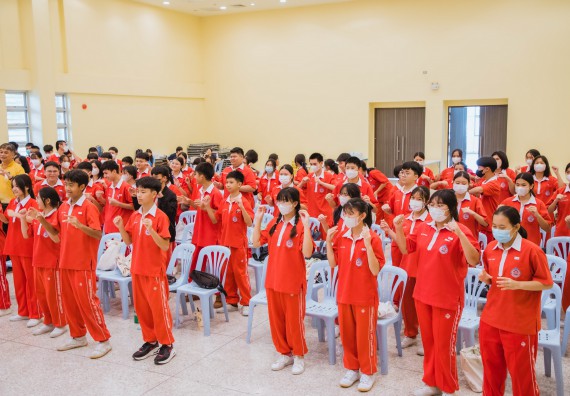 ภาพกิจกรรม   คณะวิทยาศาสตร์และเทคโนโลยี มหาวิทยาลัยราชภัฏกำแพงเพชร ร่วมกับโรงเรียนกำแพงเพชรพิทยาคม จัดโครงการค่ายวิทยาศาสตร์นักเรียนห้องเรียนพิเศษ