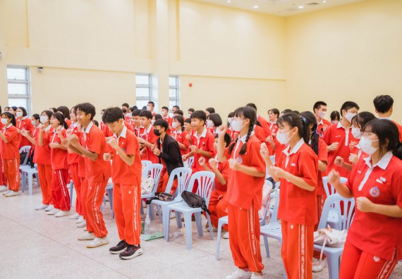 ภาพกิจกรรม   คณะวิทยาศาสตร์และเทคโนโลยี มหาวิทยาลัยราชภัฏกำแพงเพชร ร่วมกับโรงเรียนกำแพงเพชรพิทยาคม จัดโครงการค่ายวิทยาศาสตร์นักเรียนห้องเรียนพิเศษ