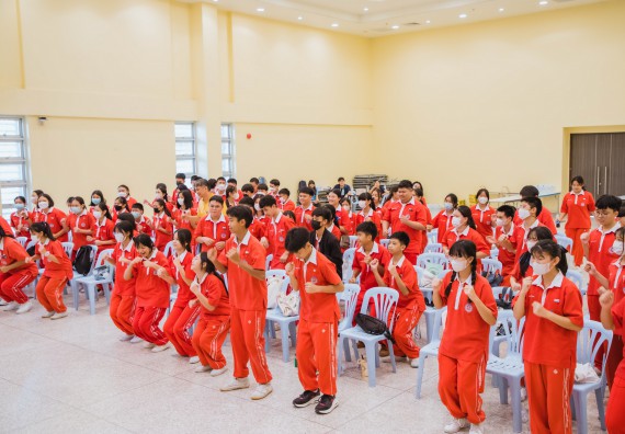 ภาพกิจกรรม   คณะวิทยาศาสตร์และเทคโนโลยี มหาวิทยาลัยราชภัฏกำแพงเพชร ร่วมกับโรงเรียนกำแพงเพชรพิทยาคม จัดโครงการค่ายวิทยาศาสตร์นักเรียนห้องเรียนพิเศษ