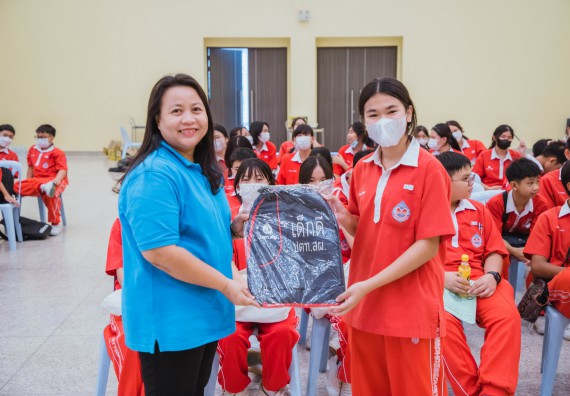 ภาพกิจกรรม   คณะวิทยาศาสตร์และเทคโนโลยี มหาวิทยาลัยราชภัฏกำแพงเพชร ร่วมกับโรงเรียนกำแพงเพชรพิทยาคม จัดโครงการค่ายวิทยาศาสตร์นักเรียนห้องเรียนพิเศษ