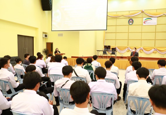 ภาพกิจกรรม  โปรแกรมวิชาวิทยาศาสตร์สิ่งแวดล้อม จัดโครงการอบรมเชิงปฏิบัติการความรู้ความเข้าใจเกี่ยวกับพลังงานไฟฟ้า