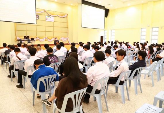 ภาพกิจกรรม  โปรแกรมวิชาวิทยาศาสตร์สิ่งแวดล้อม จัดโครงการอบรมเชิงปฏิบัติการความรู้ความเข้าใจเกี่ยวกับพลังงานไฟฟ้า