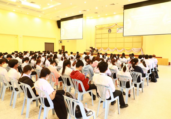 ภาพกิจกรรม  โปรแกรมวิชาวิทยาศาสตร์สิ่งแวดล้อม จัดโครงการอบรมเชิงปฏิบัติการความรู้ความเข้าใจเกี่ยวกับพลังงานไฟฟ้า