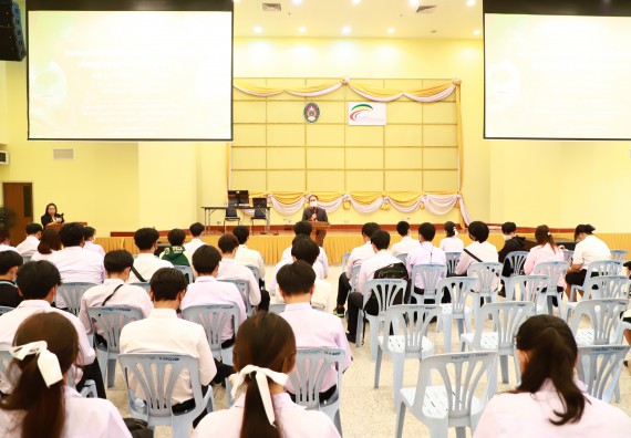 ภาพกิจกรรม  โปรแกรมวิชาวิทยาศาสตร์สิ่งแวดล้อม จัดโครงการอบรมเชิงปฏิบัติการความรู้ความเข้าใจเกี่ยวกับพลังงานไฟฟ้า