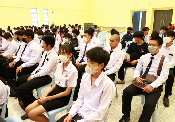 ภาพกิจกรรม  โปรแกรมวิชาวิทยาศาสตร์สิ่งแวดล้อม จัดโครงการอบรมเชิงปฏิบัติการความรู้ความเข้าใจเกี่ยวกับพลังงานไฟฟ้า