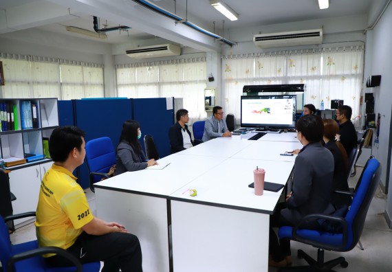 ภาพกิจกรรม  ศูนย์ส่งเสริมและตรวจสอบการผลิตตามมาตรฐานความปลอดภัยทางอาหาร คณะวิทยาศาสตร์และเทคโนโลยี  ต้อนรับการเข้าศึกษาดูงานจาก คณะทำงานของศูนย์วิทยาศาสตร์  มหาวิทยาลัยราชภัฏพิบูลสงคราม 