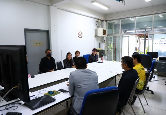 ภาพกิจกรรม  ศูนย์ส่งเสริมและตรวจสอบการผลิตตามมาตรฐานความปลอดภัยทางอาหาร คณะวิทยาศาสตร์และเทคโนโลยี  ต้อนรับการเข้าศึกษาดูงานจาก คณะทำงานของศูนย์วิทยาศาสตร์  มหาวิทยาลัยราชภัฏพิบูลสงคราม 