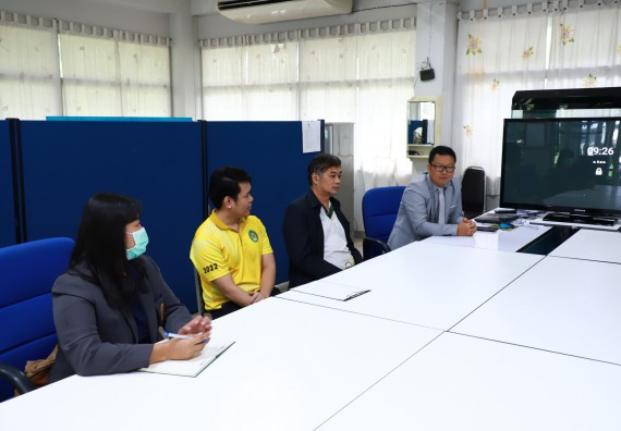 ภาพกิจกรรม  ศูนย์ส่งเสริมและตรวจสอบการผลิตตามมาตรฐานความปลอดภัยทางอาหาร คณะวิทยาศาสตร์และเทคโนโลยี  ต้อนรับการเข้าศึกษาดูงานจาก คณะทำงานของศูนย์วิทยาศาสตร์  มหาวิทยาลัยราชภัฏพิบูลสงคราม 