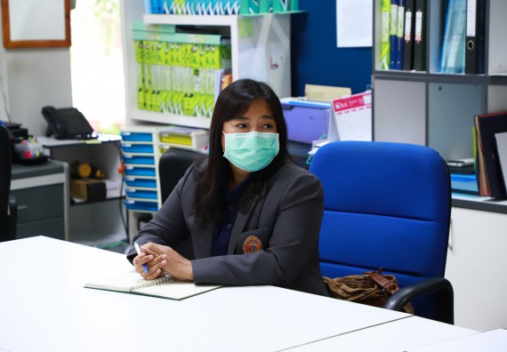 ภาพกิจกรรม  ศูนย์ส่งเสริมและตรวจสอบการผลิตตามมาตรฐานความปลอดภัยทางอาหาร คณะวิทยาศาสตร์และเทคโนโลยี  ต้อนรับการเข้าศึกษาดูงานจาก คณะทำงานของศูนย์วิทยาศาสตร์  มหาวิทยาลัยราชภัฏพิบูลสงคราม 