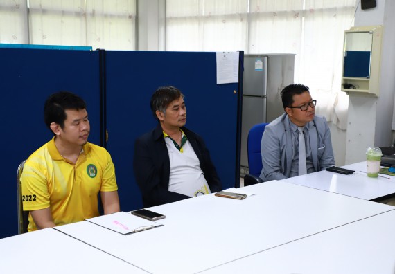 ภาพกิจกรรม  ศูนย์ส่งเสริมและตรวจสอบการผลิตตามมาตรฐานความปลอดภัยทางอาหาร คณะวิทยาศาสตร์และเทคโนโลยี  ต้อนรับการเข้าศึกษาดูงานจาก คณะทำงานของศูนย์วิทยาศาสตร์  มหาวิทยาลัยราชภัฏพิบูลสงคราม 