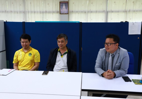 ภาพกิจกรรม  ศูนย์ส่งเสริมและตรวจสอบการผลิตตามมาตรฐานความปลอดภัยทางอาหาร คณะวิทยาศาสตร์และเทคโนโลยี  ต้อนรับการเข้าศึกษาดูงานจาก คณะทำงานของศูนย์วิทยาศาสตร์  มหาวิทยาลัยราชภัฏพิบูลสงคราม 