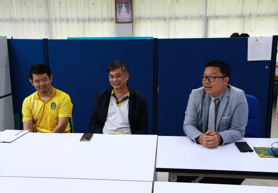 ภาพกิจกรรม  ศูนย์ส่งเสริมและตรวจสอบการผลิตตามมาตรฐานความปลอดภัยทางอาหาร คณะวิทยาศาสตร์และเทคโนโลยี  ต้อนรับการเข้าศึกษาดูงานจาก คณะทำงานของศูนย์วิทยาศาสตร์  มหาวิทยาลัยราชภัฏพิบูลสงคราม 