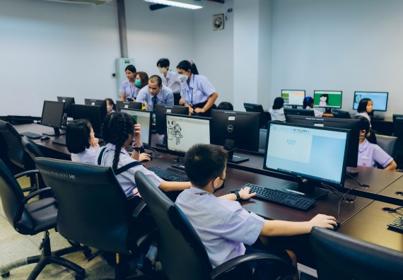 ภาพกิจกรรม   คณะวิทยาศาสตร์และเทคโนโลยี จัดการแข่งขันวาดภาพด้วยโปรแกรม Paint ระดับประถมศึกษาตอนต้น ประถมศึกษาตอนปลาย งานสัปดาห์วิทยาศาสตร์แห่งชาติ ส่วนภูมิภาค ประจำปี 2566