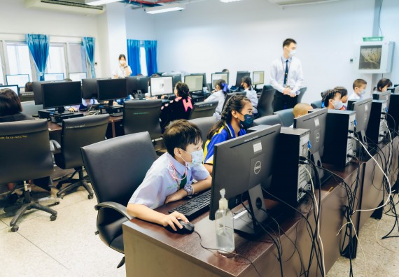 ภาพกิจกรรม   คณะวิทยาศาสตร์และเทคโนโลยี จัดการแข่งขันวาดภาพด้วยโปรแกรม Paint ระดับประถมศึกษาตอนต้น ประถมศึกษาตอนปลาย งานสัปดาห์วิทยาศาสตร์แห่งชาติ ส่วนภูมิภาค ประจำปี 2566