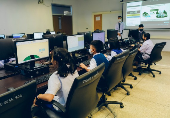 ภาพกิจกรรม   คณะวิทยาศาสตร์และเทคโนโลยี จัดการแข่งขันวาดภาพด้วยโปรแกรม Paint ระดับประถมศึกษาตอนต้น ประถมศึกษาตอนปลาย งานสัปดาห์วิทยาศาสตร์แห่งชาติ ส่วนภูมิภาค ประจำปี 2566