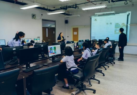 ภาพกิจกรรม   คณะวิทยาศาสตร์และเทคโนโลยี จัดการแข่งขันวาดภาพด้วยโปรแกรม Paint ระดับประถมศึกษาตอนต้น ประถมศึกษาตอนปลาย งานสัปดาห์วิทยาศาสตร์แห่งชาติ ส่วนภูมิภาค ประจำปี 2566