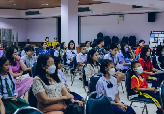 ภาพกิจกรรม   คณะวิทยาศาสตร์และเทคโนโลยี จัดการแข่งขันการพูดทางวิทยาศาสตร์ ระดับประถมศึกษา มัธยมศึกษาตอนต้น มัธยมศึกษาตอนปลาย งานสัปดาห์วิทยาศาสตร์แห่งชาติ ส่วนภูมิภาค ประจำปี 2566