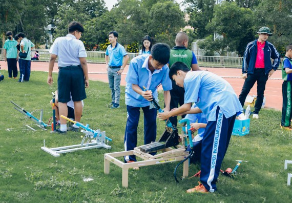ภาพกิจกรรม  คณะวิทยาศาสตร์และเทคโนโลยี จัดการแข่งขันจรวดขวดน้ำ ระดับประถมศึกษา มัธยมศึกษาตอนต้น มัธยมศึกษาตอนปลาย งานสัปดาห์วิทยาศาสตร์แห่งชาติ ส่วนภูมิภาค ประจำปี 2566