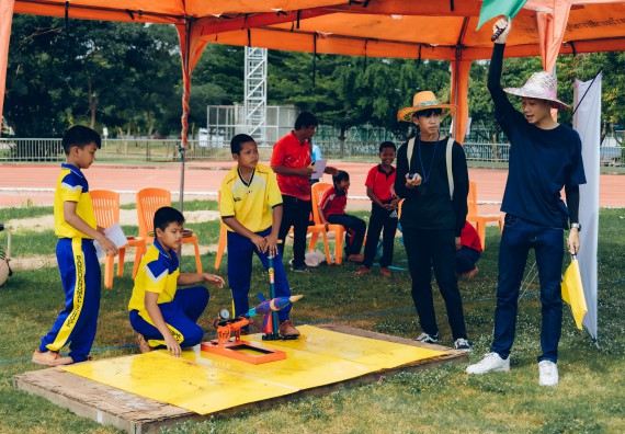 ภาพกิจกรรม  คณะวิทยาศาสตร์และเทคโนโลยี จัดการแข่งขันจรวดขวดน้ำ ระดับประถมศึกษา มัธยมศึกษาตอนต้น มัธยมศึกษาตอนปลาย งานสัปดาห์วิทยาศาสตร์แห่งชาติ ส่วนภูมิภาค ประจำปี 2566