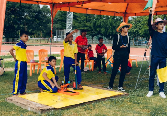 ภาพกิจกรรม  คณะวิทยาศาสตร์และเทคโนโลยี จัดการแข่งขันจรวดขวดน้ำ ระดับประถมศึกษา มัธยมศึกษาตอนต้น มัธยมศึกษาตอนปลาย งานสัปดาห์วิทยาศาสตร์แห่งชาติ ส่วนภูมิภาค ประจำปี 2566