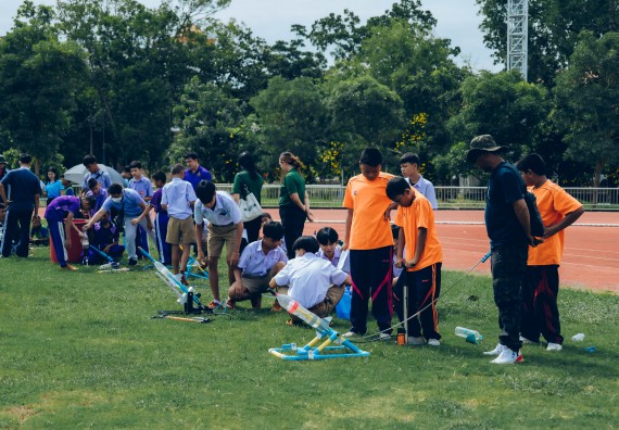 ภาพกิจกรรม  คณะวิทยาศาสตร์และเทคโนโลยี จัดการแข่งขันจรวดขวดน้ำ ระดับประถมศึกษา มัธยมศึกษาตอนต้น มัธยมศึกษาตอนปลาย งานสัปดาห์วิทยาศาสตร์แห่งชาติ ส่วนภูมิภาค ประจำปี 2566