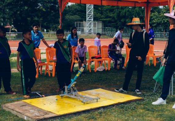 ภาพกิจกรรม  คณะวิทยาศาสตร์และเทคโนโลยี จัดการแข่งขันจรวดขวดน้ำ ระดับประถมศึกษา มัธยมศึกษาตอนต้น มัธยมศึกษาตอนปลาย งานสัปดาห์วิทยาศาสตร์แห่งชาติ ส่วนภูมิภาค ประจำปี 2566