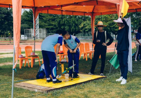 ภาพกิจกรรม  คณะวิทยาศาสตร์และเทคโนโลยี จัดการแข่งขันจรวดขวดน้ำ ระดับประถมศึกษา มัธยมศึกษาตอนต้น มัธยมศึกษาตอนปลาย งานสัปดาห์วิทยาศาสตร์แห่งชาติ ส่วนภูมิภาค ประจำปี 2566