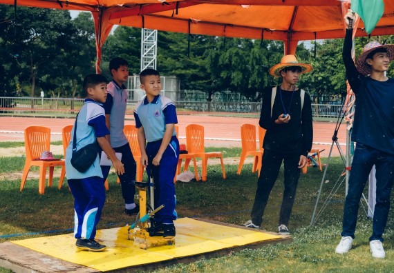 ภาพกิจกรรม  คณะวิทยาศาสตร์และเทคโนโลยี จัดการแข่งขันจรวดขวดน้ำ ระดับประถมศึกษา มัธยมศึกษาตอนต้น มัธยมศึกษาตอนปลาย งานสัปดาห์วิทยาศาสตร์แห่งชาติ ส่วนภูมิภาค ประจำปี 2566