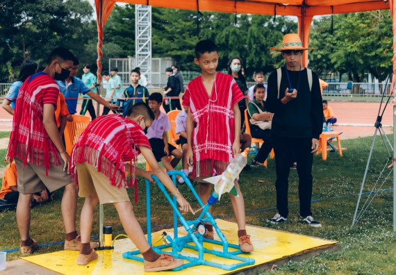 ภาพกิจกรรม  คณะวิทยาศาสตร์และเทคโนโลยี จัดการแข่งขันจรวดขวดน้ำ ระดับประถมศึกษา มัธยมศึกษาตอนต้น มัธยมศึกษาตอนปลาย งานสัปดาห์วิทยาศาสตร์แห่งชาติ ส่วนภูมิภาค ประจำปี 2566