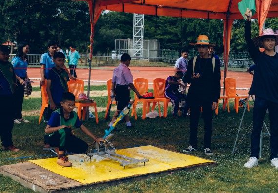 ภาพกิจกรรม  คณะวิทยาศาสตร์และเทคโนโลยี จัดการแข่งขันจรวดขวดน้ำ ระดับประถมศึกษา มัธยมศึกษาตอนต้น มัธยมศึกษาตอนปลาย งานสัปดาห์วิทยาศาสตร์แห่งชาติ ส่วนภูมิภาค ประจำปี 2566