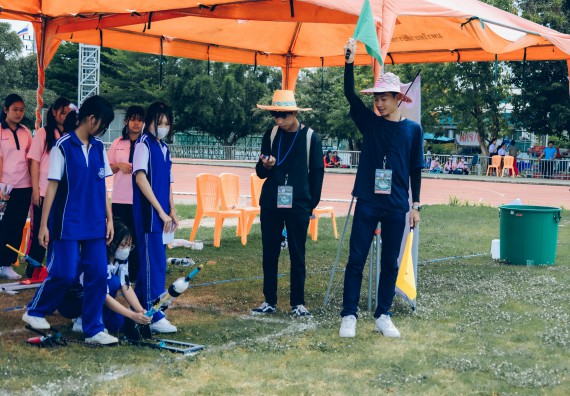 ภาพกิจกรรม  คณะวิทยาศาสตร์และเทคโนโลยี จัดการแข่งขันจรวดขวดน้ำ ระดับประถมศึกษา มัธยมศึกษาตอนต้น มัธยมศึกษาตอนปลาย งานสัปดาห์วิทยาศาสตร์แห่งชาติ ส่วนภูมิภาค ประจำปี 2566