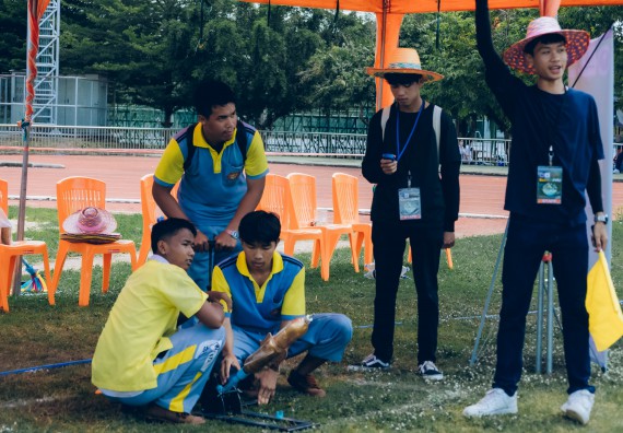 ภาพกิจกรรม  คณะวิทยาศาสตร์และเทคโนโลยี จัดการแข่งขันจรวดขวดน้ำ ระดับประถมศึกษา มัธยมศึกษาตอนต้น มัธยมศึกษาตอนปลาย งานสัปดาห์วิทยาศาสตร์แห่งชาติ ส่วนภูมิภาค ประจำปี 2566