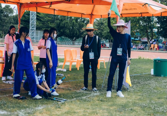 ภาพกิจกรรม  คณะวิทยาศาสตร์และเทคโนโลยี จัดการแข่งขันจรวดขวดน้ำ ระดับประถมศึกษา มัธยมศึกษาตอนต้น มัธยมศึกษาตอนปลาย งานสัปดาห์วิทยาศาสตร์แห่งชาติ ส่วนภูมิภาค ประจำปี 2566