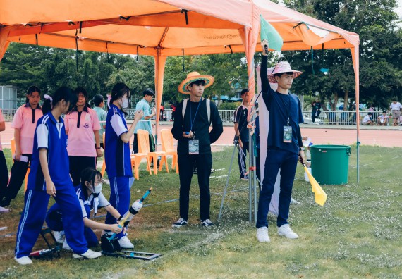 ภาพกิจกรรม  คณะวิทยาศาสตร์และเทคโนโลยี จัดการแข่งขันจรวดขวดน้ำ ระดับประถมศึกษา มัธยมศึกษาตอนต้น มัธยมศึกษาตอนปลาย งานสัปดาห์วิทยาศาสตร์แห่งชาติ ส่วนภูมิภาค ประจำปี 2566